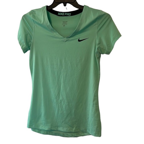 Nike Tops - Nike Pro Mint Green Slim Fitting Short Sleeve DriFit Active Tee